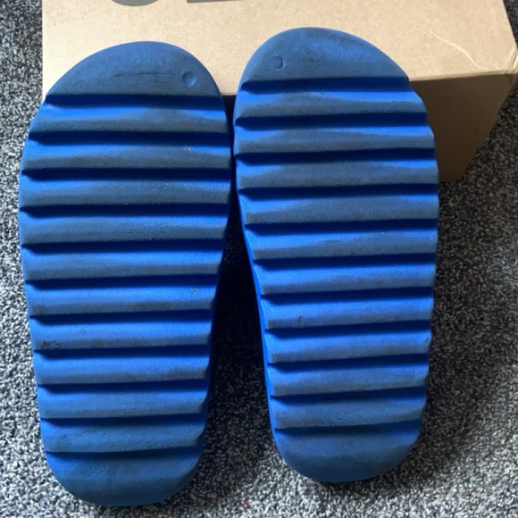 Yeezy slides ‘Azure’ sz.12 - Picture 2 of 2